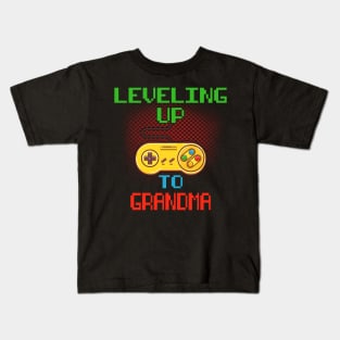 Promoted To GRANDMA T-Shirt Unlocked Gamer Leveling Up Kids T-Shirt